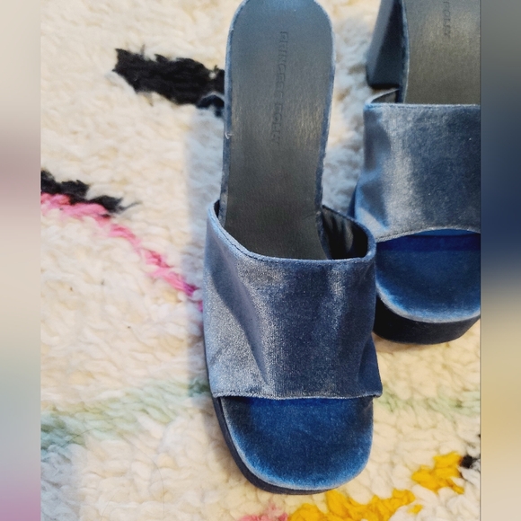 Princess Polly Blue Velvet Chunky Heels Sandals y2k 9 NEW - Picture 7 of 10